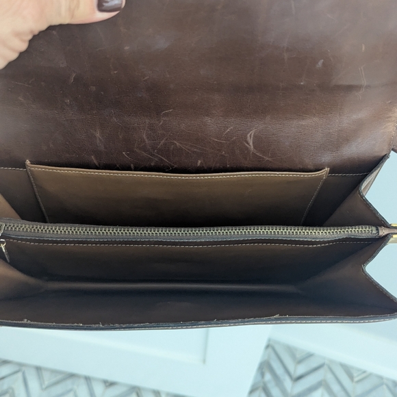 Vintage Brown Leather Envelope Purse. - Picture 8 of 9